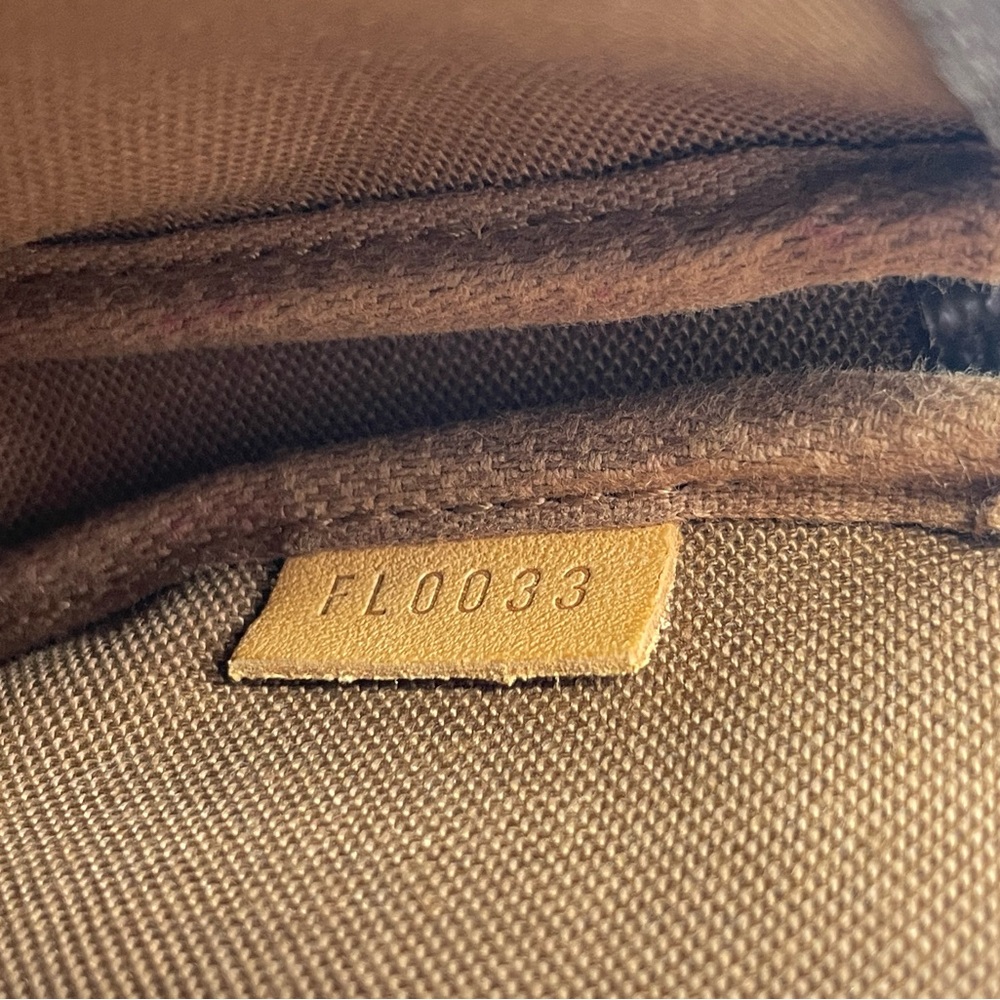 Louis Vuitton Monogram Mini Pochette Bag - Picture 10 of 10